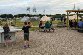 Fallow Fields Camping, Selson Farm